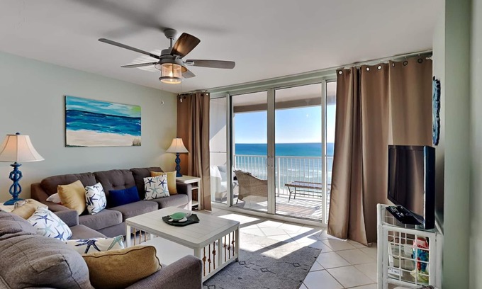 Fort Walton Beach Condo | Gulf-Front Fort Walton Beach Condo | Free Seasonal Beach Service!
