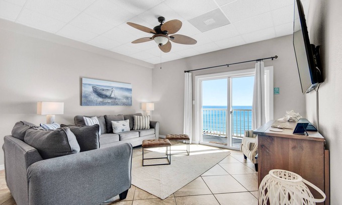 Pensacola Beach Condo | 🌊Gulf Front-Gulf Views-Balcony-2BR Sans Souci 209🌊