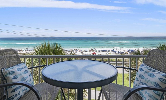 Miramar Beach Condo | Gulf Front Maravilla 2406 Beach Service included Top Floor