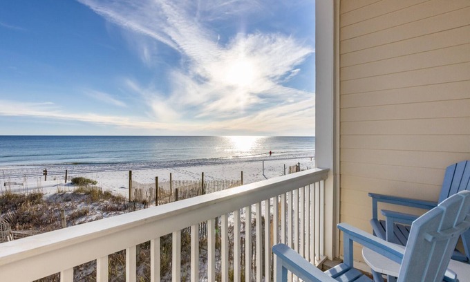 Seagrove Beach Condo | Gulf Front - Seagrove - Beach Chairs and Umbrella
