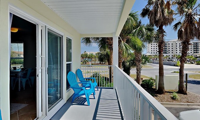 Navarre Beach Apartment | Gulf Island #114