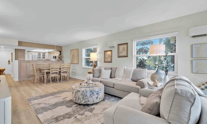 Fort Walton Beach Apartment | Gulf Island Getaway: 2-BR Beach Condo