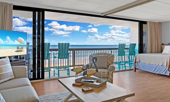 Port Aransas Condo | Gulf Shores 404 Fourth Floor Beachfront View 2 Bedroom 2 Bathroom Condo