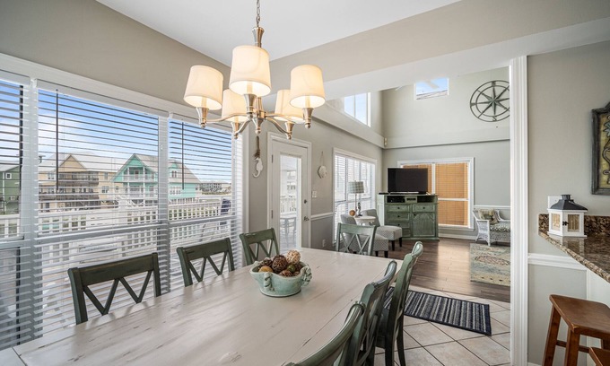 Gulf Shores House | Gulf Shores, AL 4 BR house Lagoon front, private pier. Boat dock