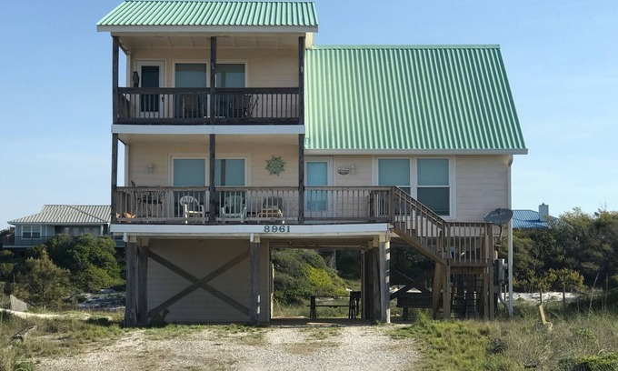Fort Morgan House | Gulf Shores, Al Ft Morgan, Pet Friendly Beach Housenonly 40 steps to sand dunes-