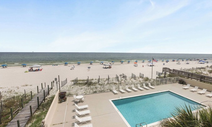 Gulf Shores Condo | GULF TOWER 2A is a 2BR/2BA condo just steps from the beach! Owner managed!