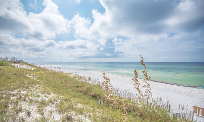 Dune Allen Beach House | Gulf View, 1 Min from Beach, Community Pool, Gated Neighborhood-Santa Rosa Beach