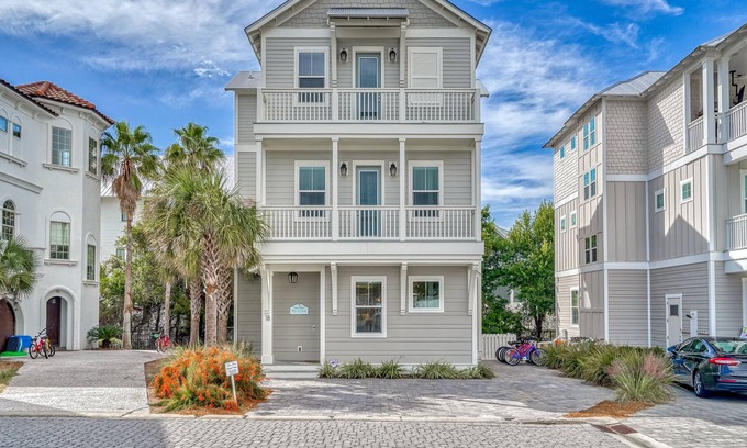 Inlet Beach House | Gulf Views 30A Inlet Beach Rental w/ Beach Chairs + Free Bikes "Family Tides"