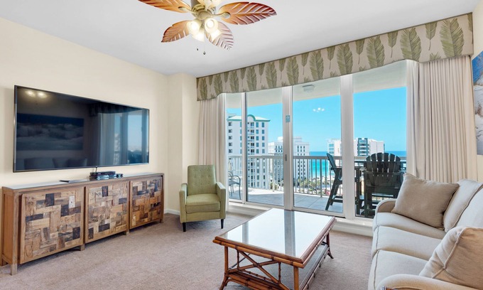 Fort Walton Beach - Destin Condo | ⛱️Gulf Views~Fab Silver Shells amenities~Pools+Hot Tub~2BR St Lucia 1002