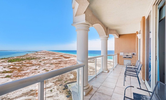 Pensacola Beach Condo | 🌴Gulf Views-Private Balcony-Indoor+Outdoor Pool-Portofino 2-1902🌴