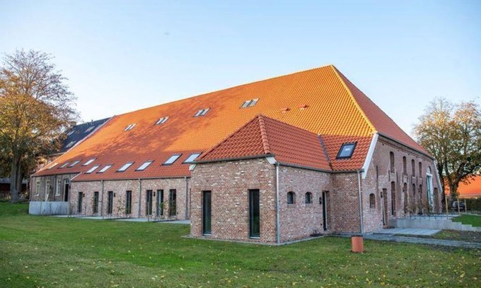 Rysum Apartment | *Gulfhof van Senden - Fenna - Gulfhof van Senden - Fenna (ground floor/first floor)