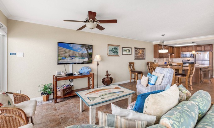 Corpus Christi Condo | Gulfstream Condos Unit 216 | Direct Gulf Views | Pool, Hot Tub