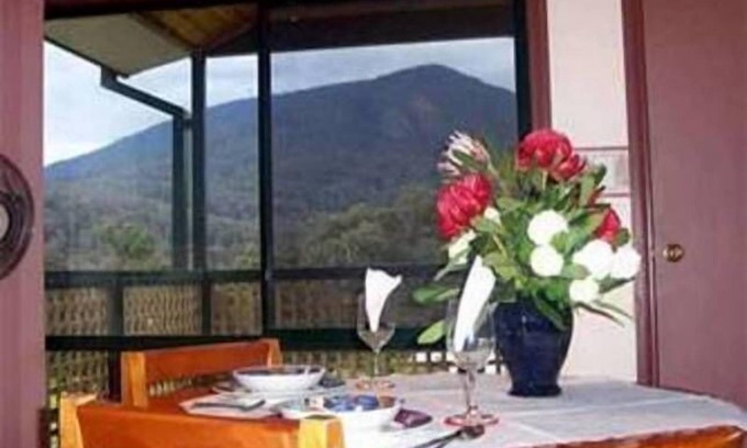 East Warburton Cottage | Gundalee Cottages - located in East Warburton in the Yarra Valley.