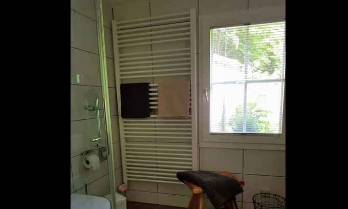 Waldshut-Tiengen Apartment | Gutenburghüsli, 80qm mit Garten und Grill, 1 Schlafzimmer, max. 2 Personen
