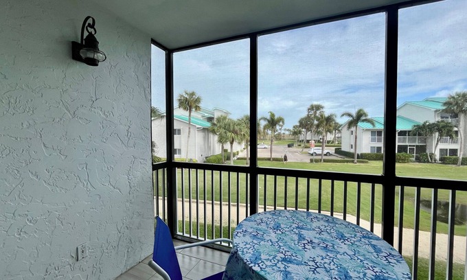 Fort Pierce Condo | GV 5324 Golf Course View Condo-Welcome to Paradise!