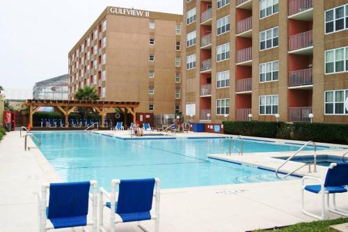 South Padre Island Apartment | GV313 LUXURIOUS CONDO 3 min walk to beach, next Beach Park Isla Blanca