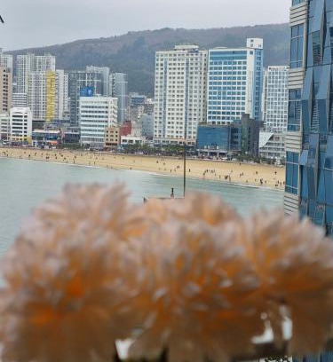Suyeong-Gu Apartment | #Gwangan Bridge#광안리해수욕장#광안대교뷰#해변뷰#헬스사우나#코니하우스