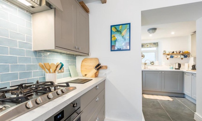 Newport House | Gwylfa
