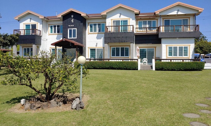 Namwon House | Gyul House