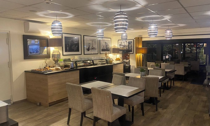 Morangis Hotel | Hôtel Acadie Morangis