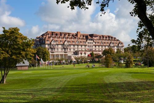 Saint-Arnoult Hotel | Hôtel Barrière L'Hôtel du Golf