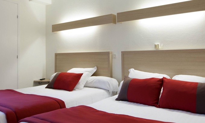 Talensac-Pont Morand Hotel | Hôtel Chateaubriand