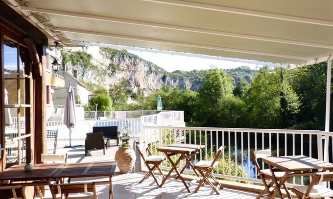 Cabrerets Hotel | Hôtel des Grottes
