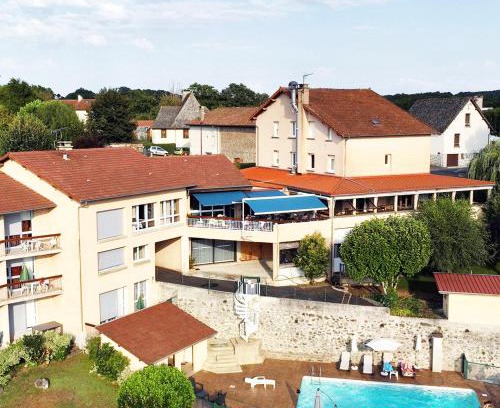 Lacapelle-Viescamp Hotel | Hôtel du Lac