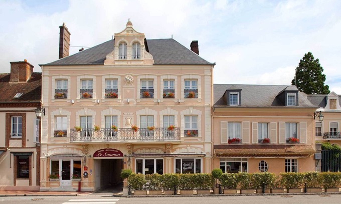 Verneuil-sur-Avre Hotel | HÔTEL DU SAUMON