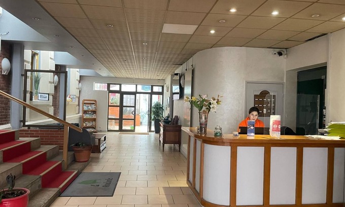 Gien Hotel | Hôtel le Beau Site la Poularde Restaurant
