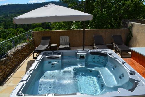 Moustiers-Sainte-Marie Hotel | Hôtel Le Colombier