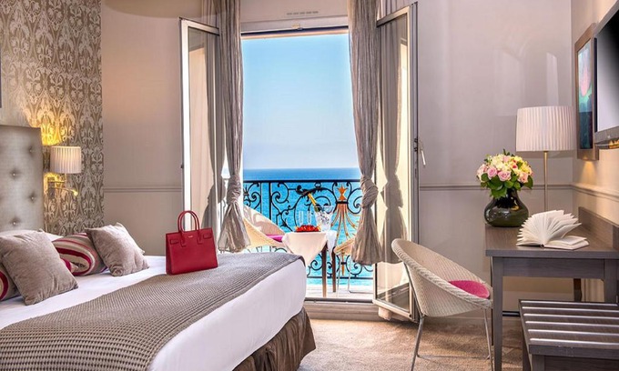 Carre d'Or Hotel | Hôtel Le Royal Promenade des Anglais