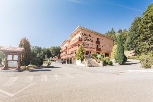 Crozet Hotel | Hôtel-Restaurant Bois Joly