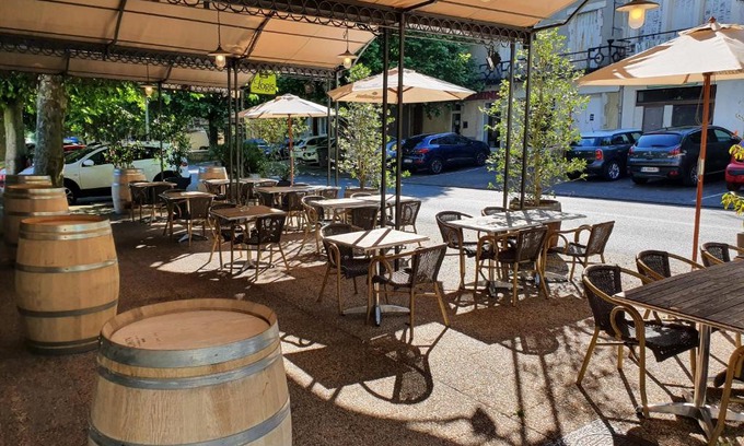 Gourdon Hotel | Hôtel Restaurant La Promenade