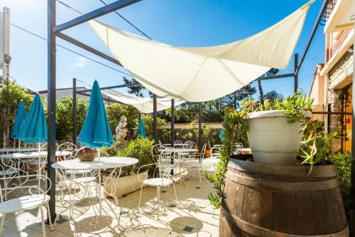 Argeles Plage Hotel | Hôtel Restaurant - Villa Les Sirènes