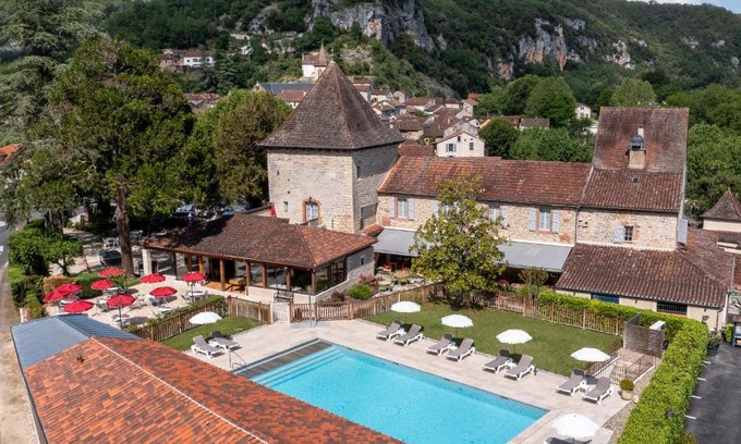 Vers Hotel | Hôtel Spa La Truite Dorée