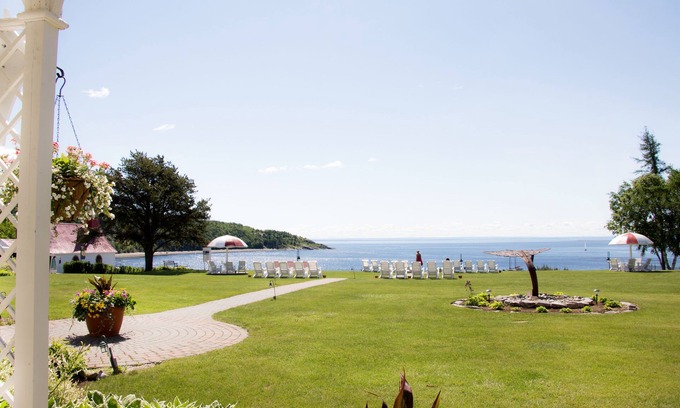 Tadoussac Hotel | Hôtel Tadoussac