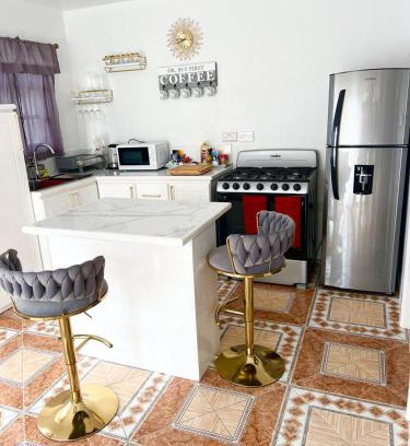 Belle Plaine Apartment | H'eden Treasures- Studio 1