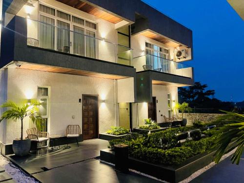 Gombe Hotel | H&H Hôtel
