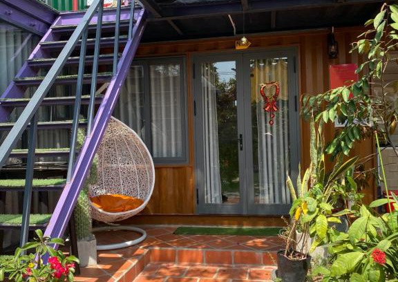 La Gi House | H Homestay Container Lagi Beach