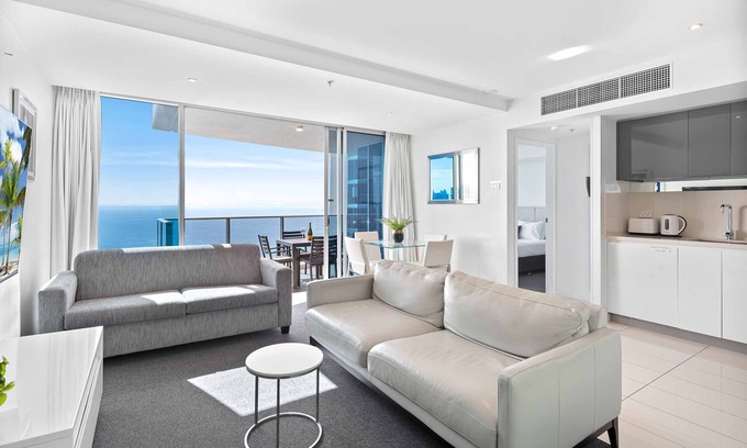 Surfers Paradise Apartment | H Residences Ocean View
