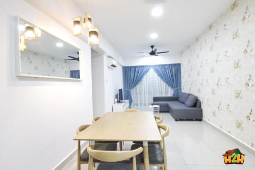 Taman Jubilee Apartment | H2H - Eleven2 @ Majestic Ipoh Town Center
