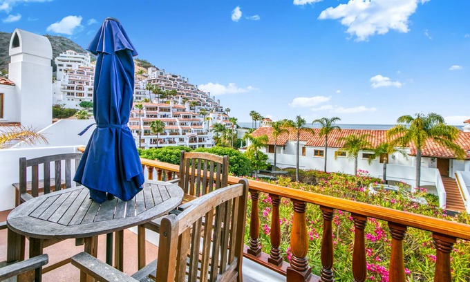 Avalon Condo | H412: Beautiful 2Bd Villa, 1462 SQ FT., Fireplace, Nice Ocean Views, Golf Cart