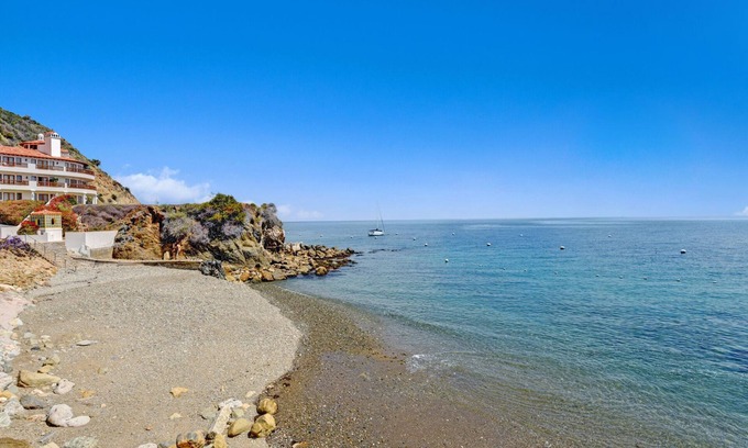 Avalon Condo | H961: Center unit / Building 9 / ONLY 12 steps + Breathtaking Ocean View