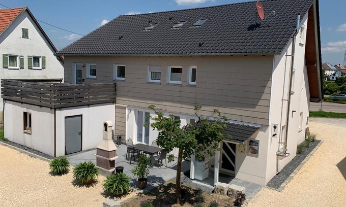 Aalen Apartment | Haag Ferienwohnungen von "Small" bis "XL" für max 10 Personen und 6 Schlafzimmern