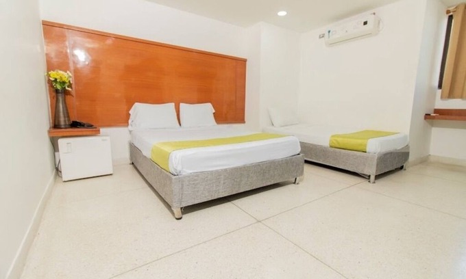 El Prado Hotel | Habitacion Deluxe Triple Cerca Al Malecón Turístico Río Magdalena Barranquilla
