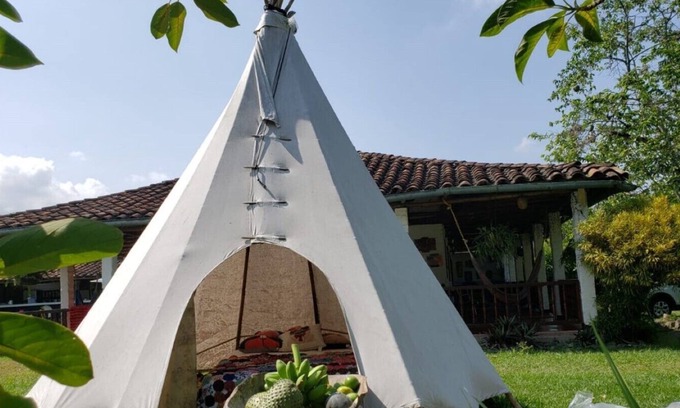 Ginebra Other | HABITACION PARA 4 PERSONAS! - Ginebra glamping a 10 minutos de ginebra.