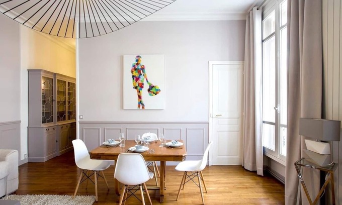 Chaussee-d'Antin Apartment | Habitat Parisien -1BR/1BA- Galeries Lafayette