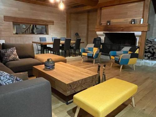 Venizy House | Habitation en bois authentique