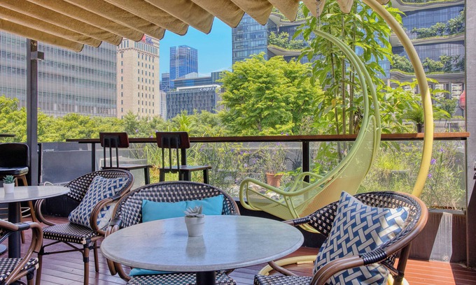 Downtown Singapore Hotel | Habyt Clarke Quay - Previously Champion City